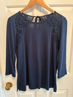 NWT J. Jill  Blue 3/4 Sleeve Top, Eyelet Detailing at Shoulder, XS